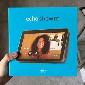 Amazon Echo 8